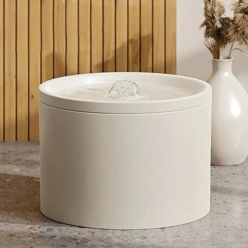 Fontaine à eau chat 1 litre MiniFlow blanche et compacte avec jet en bulle